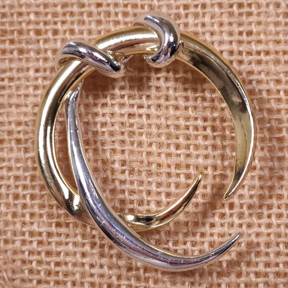 Sleek Vintage Silver-Tone Crescent Brooch - Modernist Lunar Design - Picture 5 of 10